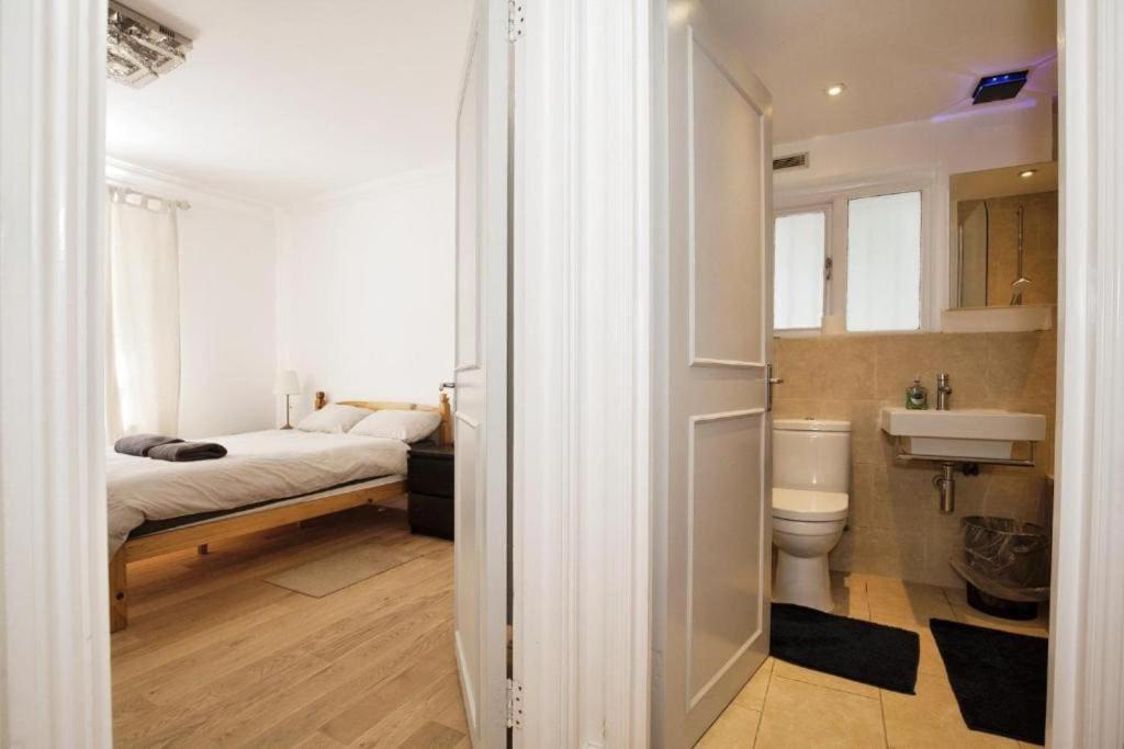 Lovely Kensington Flat Londra Exterior foto