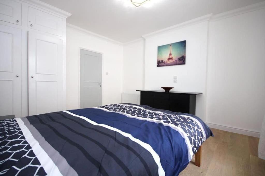 Lovely Kensington Flat Londra Exterior foto