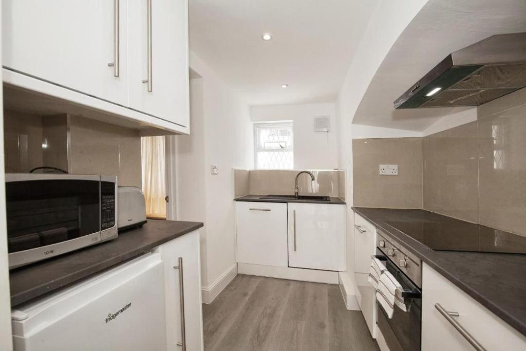 Lovely Kensington Flat Londra Exterior foto